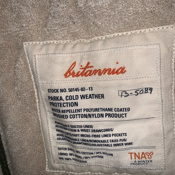 Aritzia/Tna - Military Green Parka - Picture 5 of 8